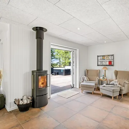 Baggi - 900m From The Sea By Interhome Blavand