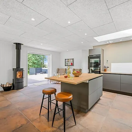 Prázdninový dům Baggi - 900m From The Sea By Interhome